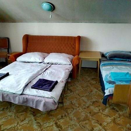Vadkacsa Apartmanhaz Medencevel Zamárdi Exterior photo