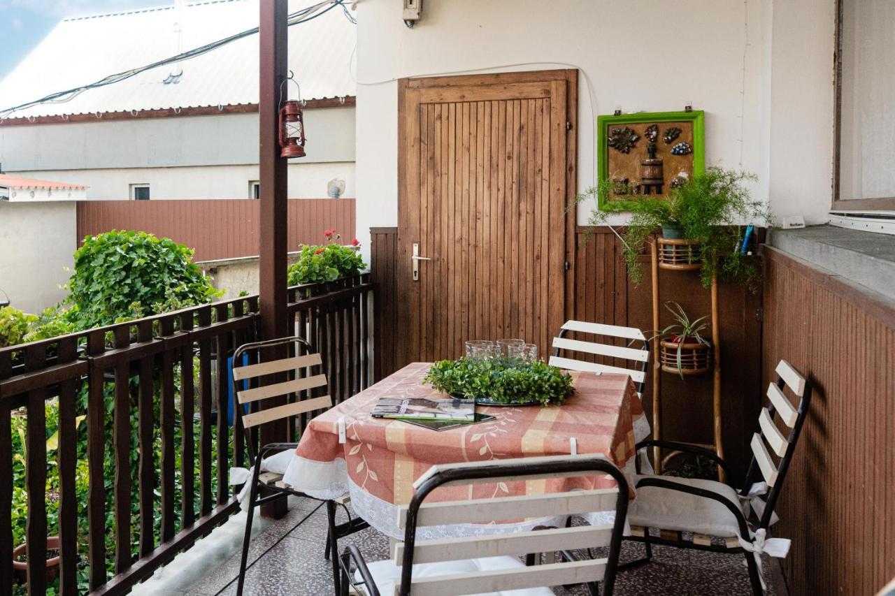Vadkacsa Apartmanhaz Medencevel Zamárdi Exterior photo