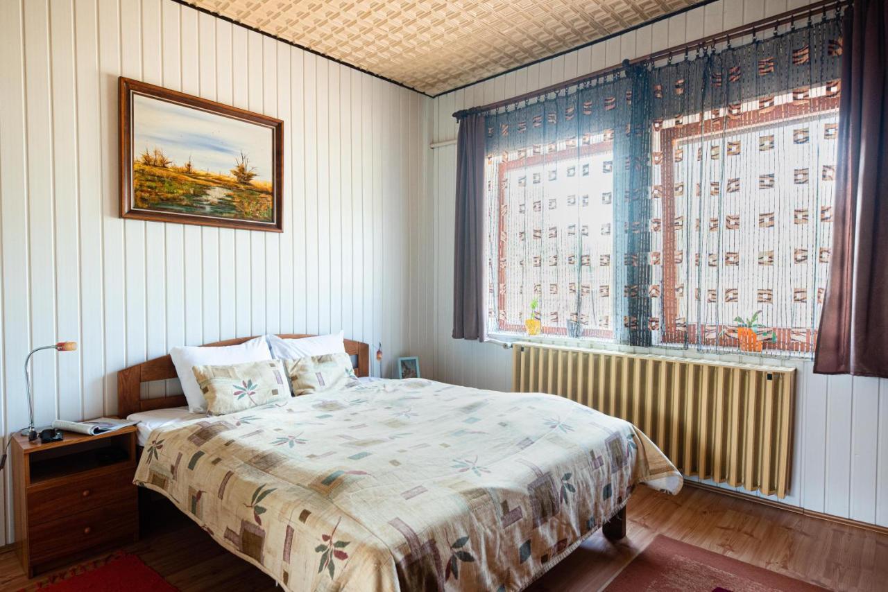 Vadkacsa Apartmanhaz Medencevel Zamárdi Exterior photo